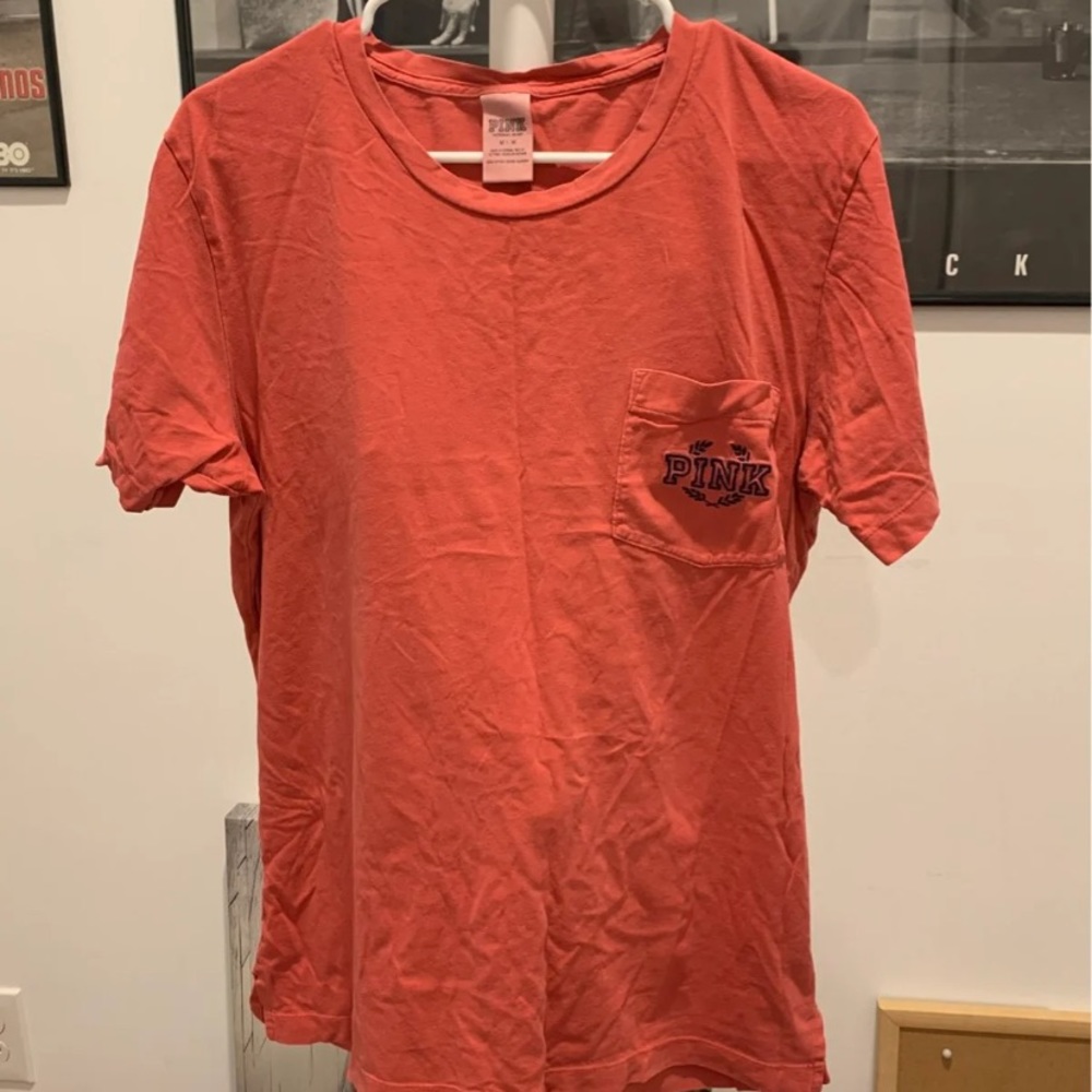 Pink tee shirt